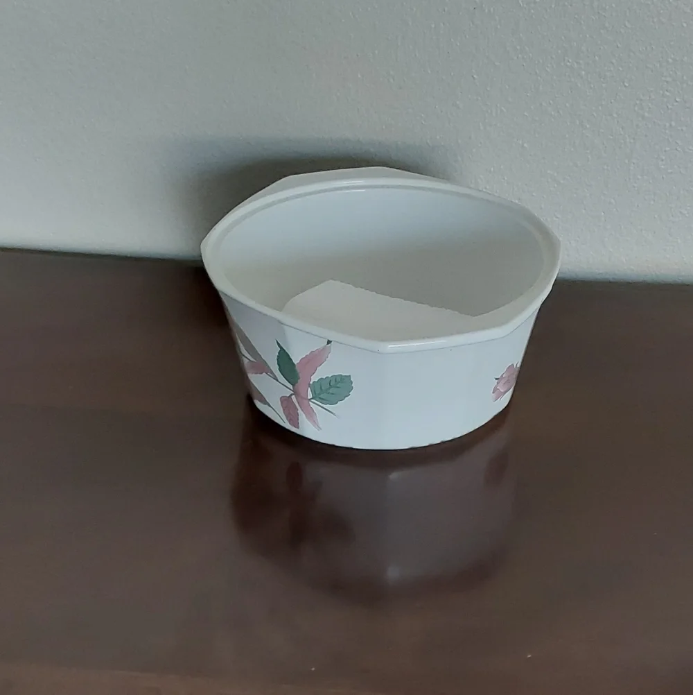 Mikasa stylish bowl